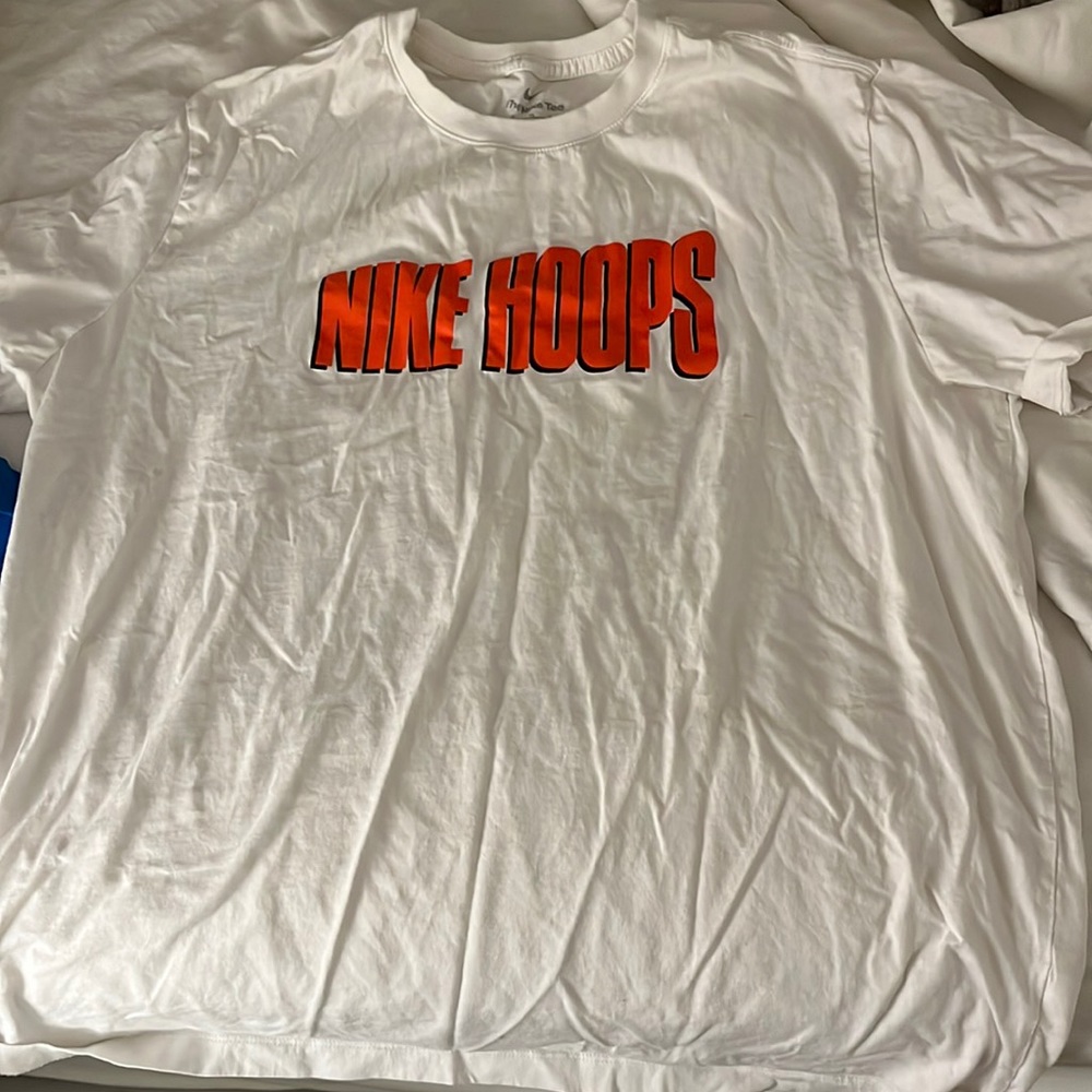 Nike hoops t-shirt